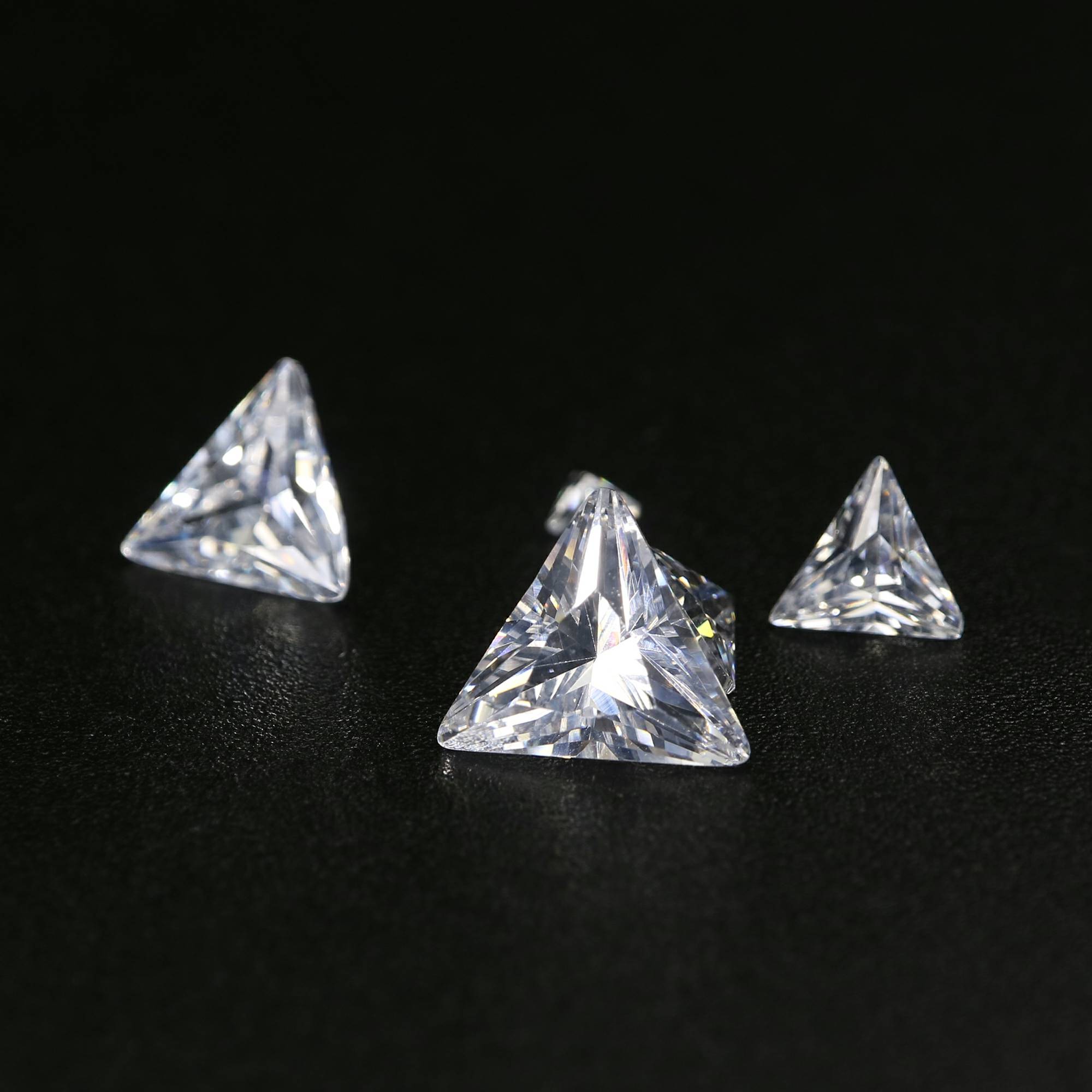1Pcs Multiple Size Triangle Shape Moissanite Stone Faceted Imitated Diamond Loose Gemstone for DIY Engagement Ring D Color VVS1 Excellent Cut 4160020 - Click Image to Close